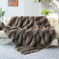Ljojo Luxe Faux Fur Winter Throw - Cozy Home Decor Accessory