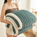 Ljojo 350g Full Extinction Wave Jacquard Blanket - Thick Coral Fleece Winter Blanket